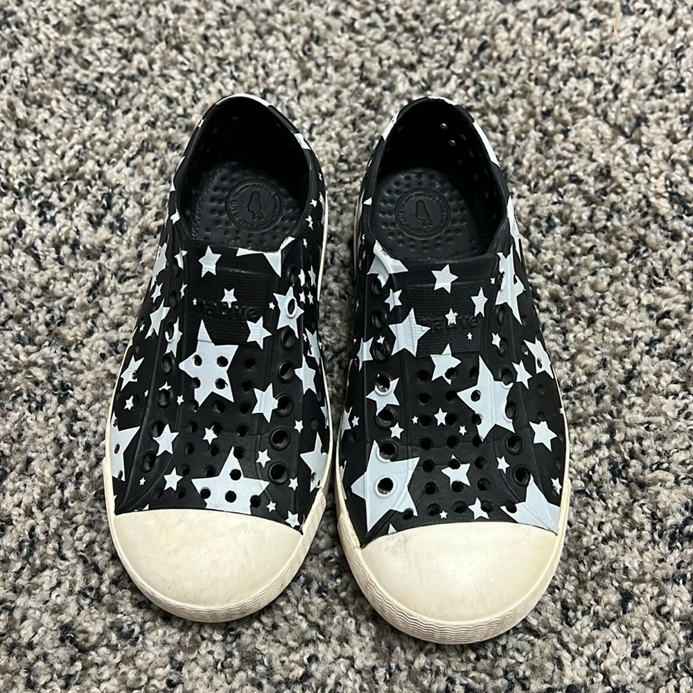 Native Jefferson Star Sneakers